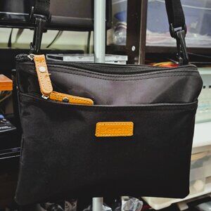 Bench Water-resistant Nylon Sports Crossbody Travel Bag - Like New